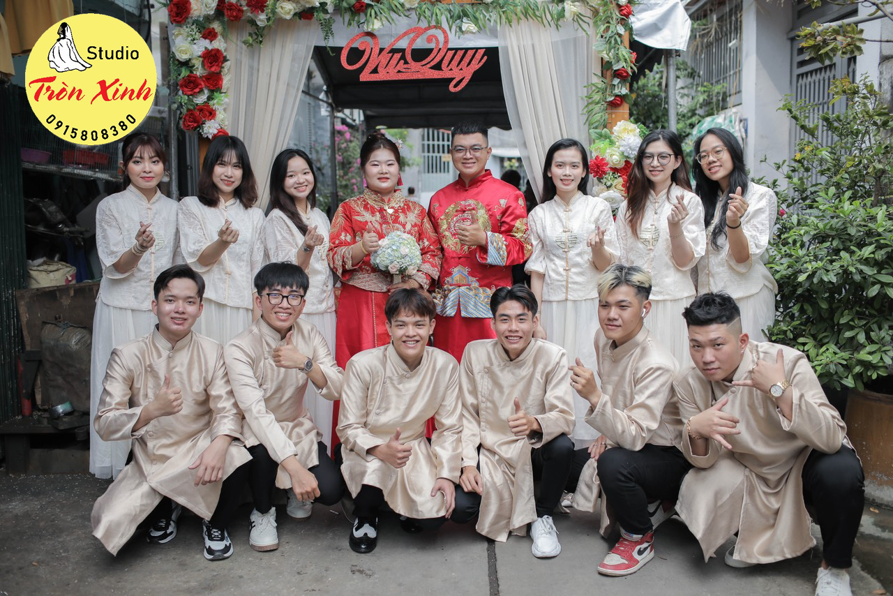 Hỷ Phục Bưng Quả Bigsize Tròn Xinh Dễ Mặc